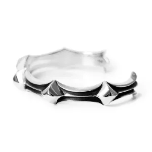 Silver Gothic Spike Ring – Bold Punk Style Statement Jewelry