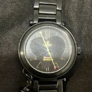 Chrome Hearts Watch – 5 Stylish Dark Dial Features for Men